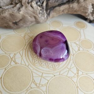 Lepidolite  (mica violet clair)
