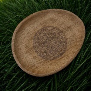 🪵 Petit plateau en bois gravé – Fleur de Vie